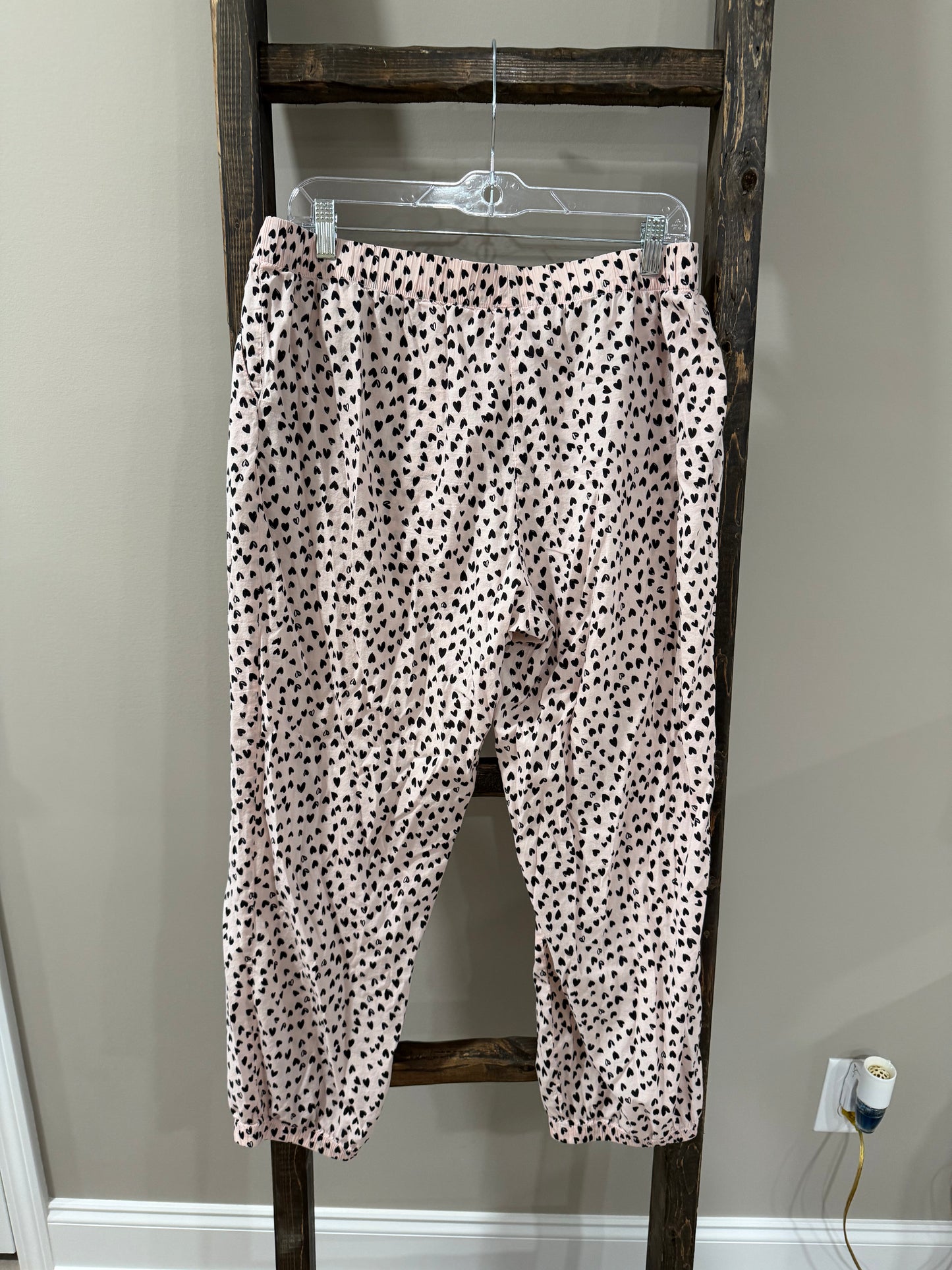 Size Large (SHORT) Victoria’s Secret Heart Print Pajama Pant Joggers