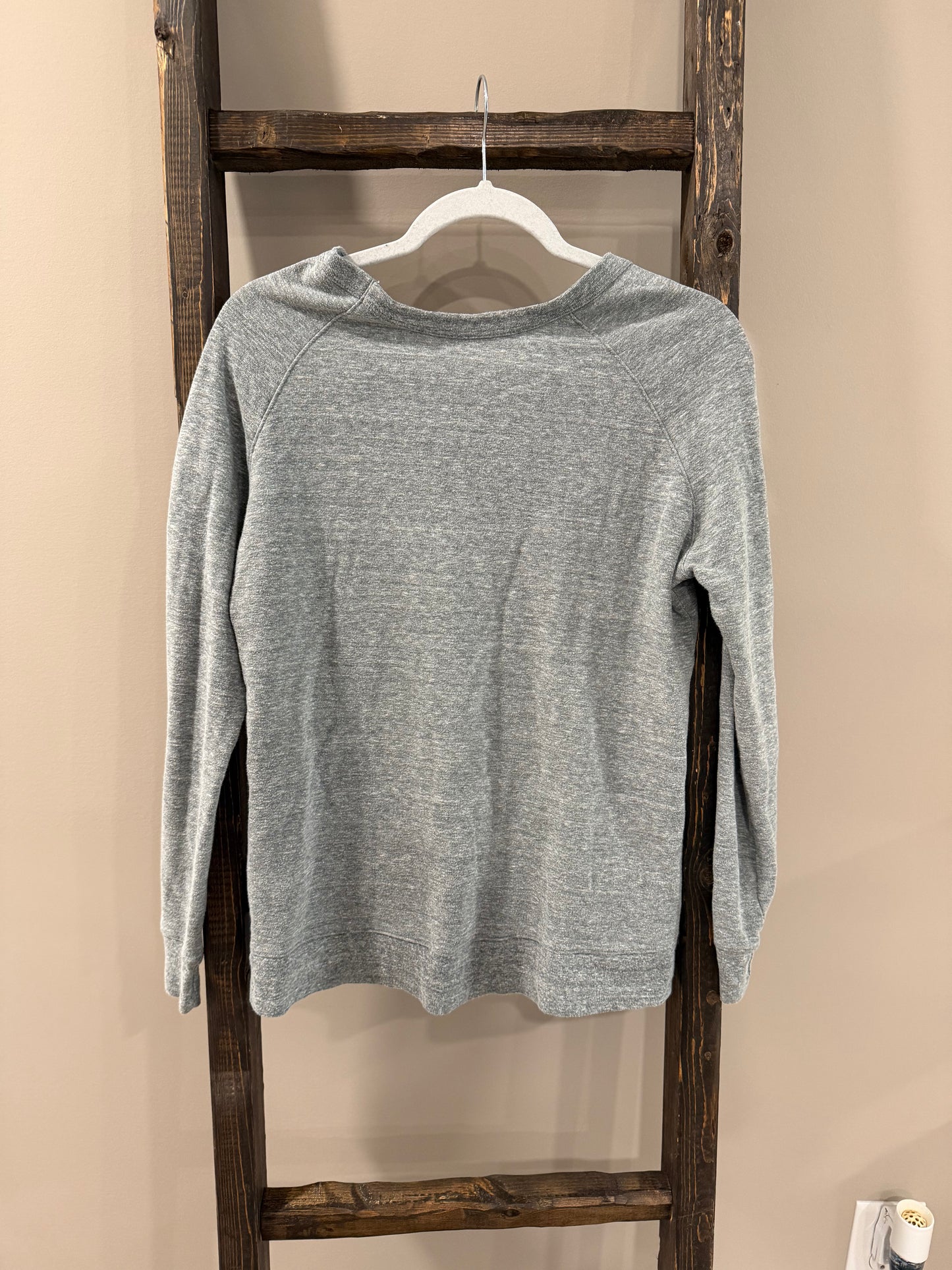 Size Medium Retro Brand Gray Long Sleeve Orange TN Smokey Silhouette Top