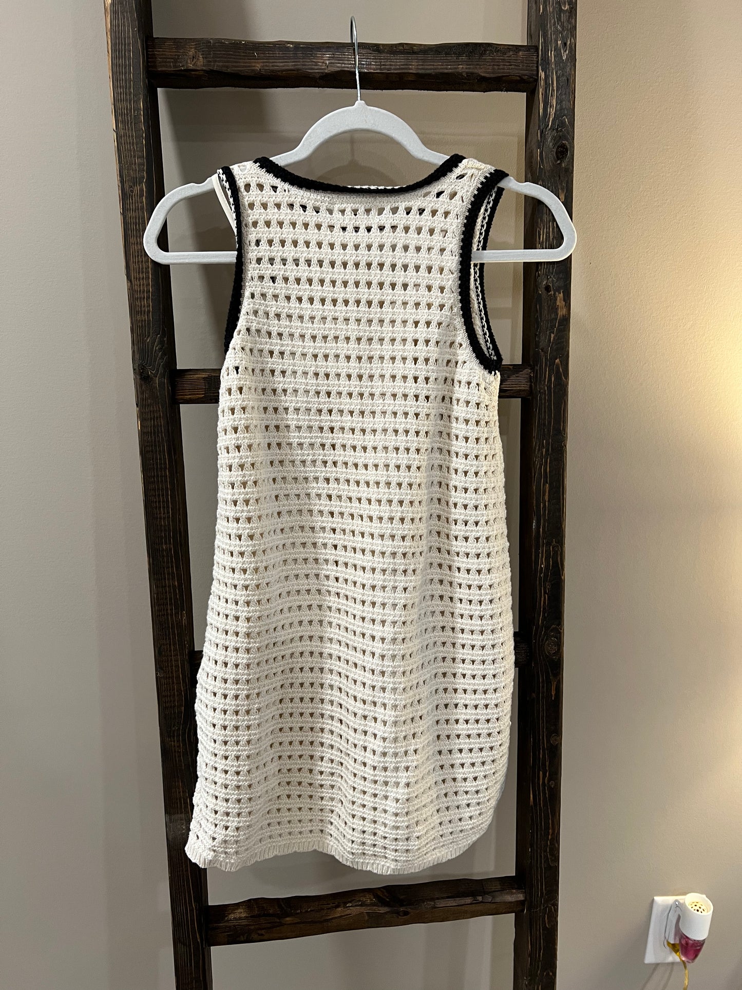 Size XS Universal Thread Open Knit Crochet Dress