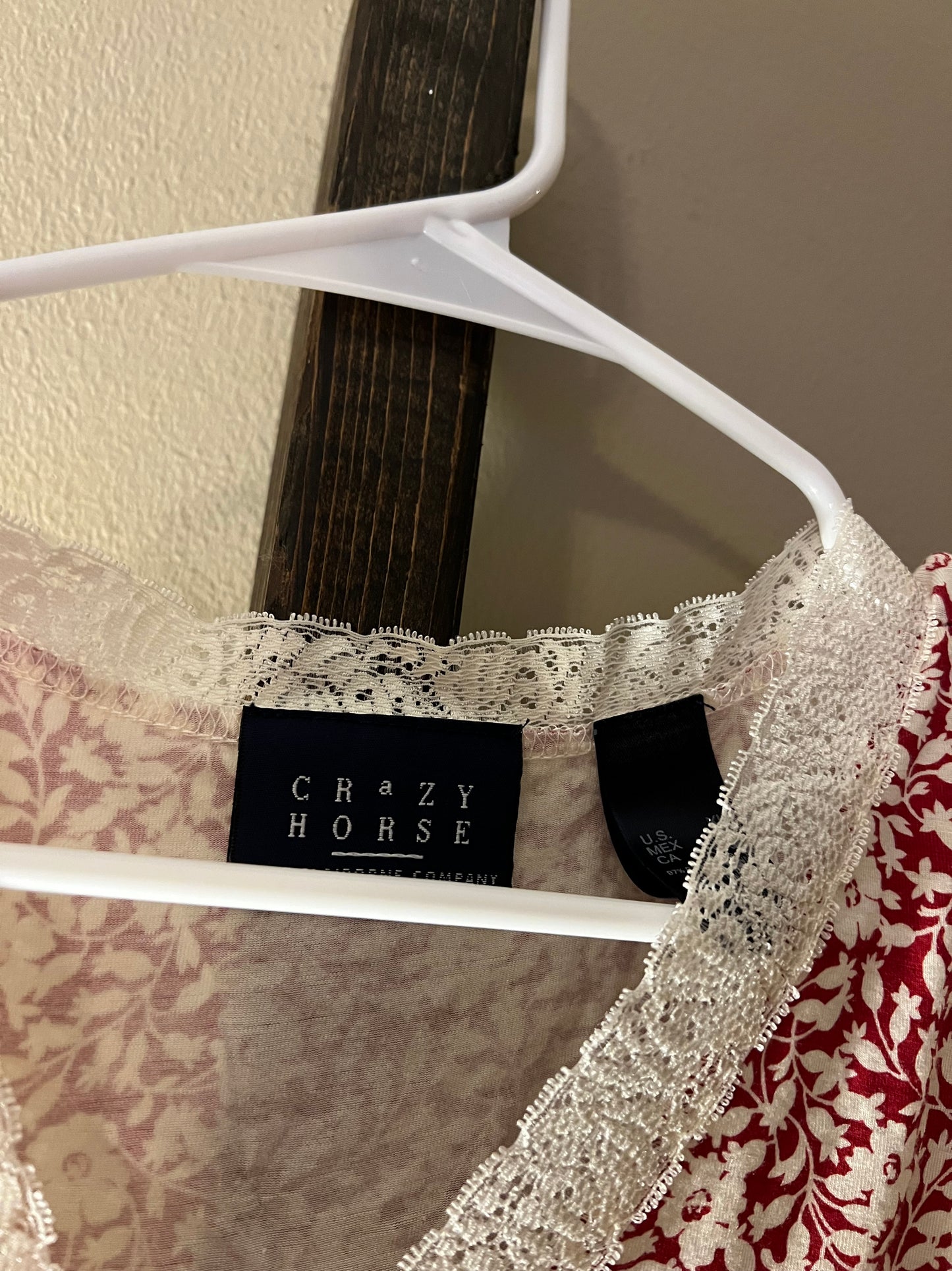 Size XL 90's Crazy Horse Tank Top