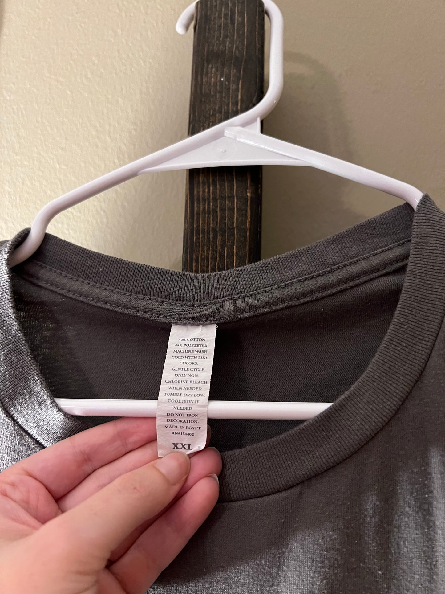 Size XXL Born Lucky Graphic Tee