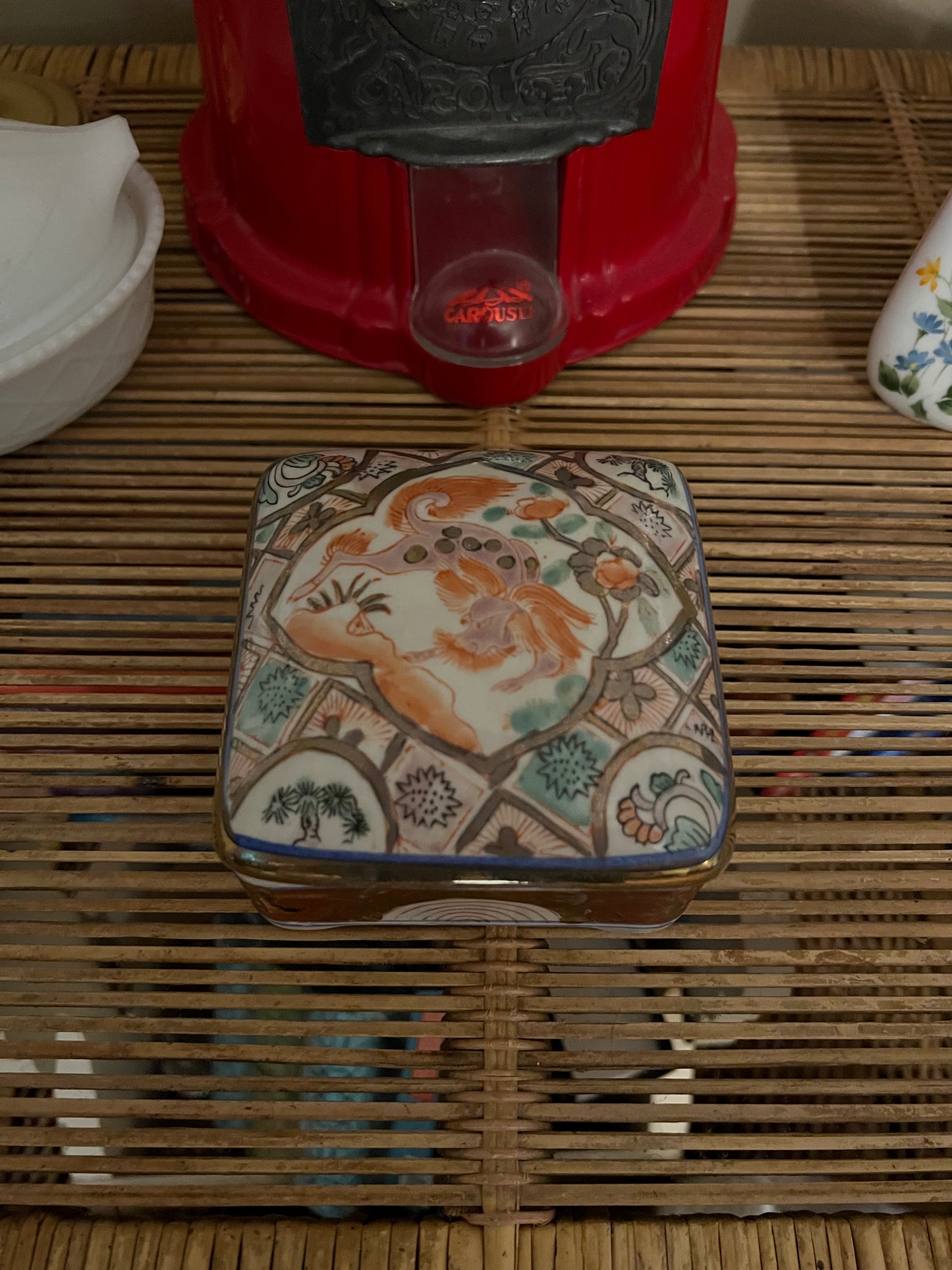 Vintage Porcelain Foo Dog Dragon Trinket Box