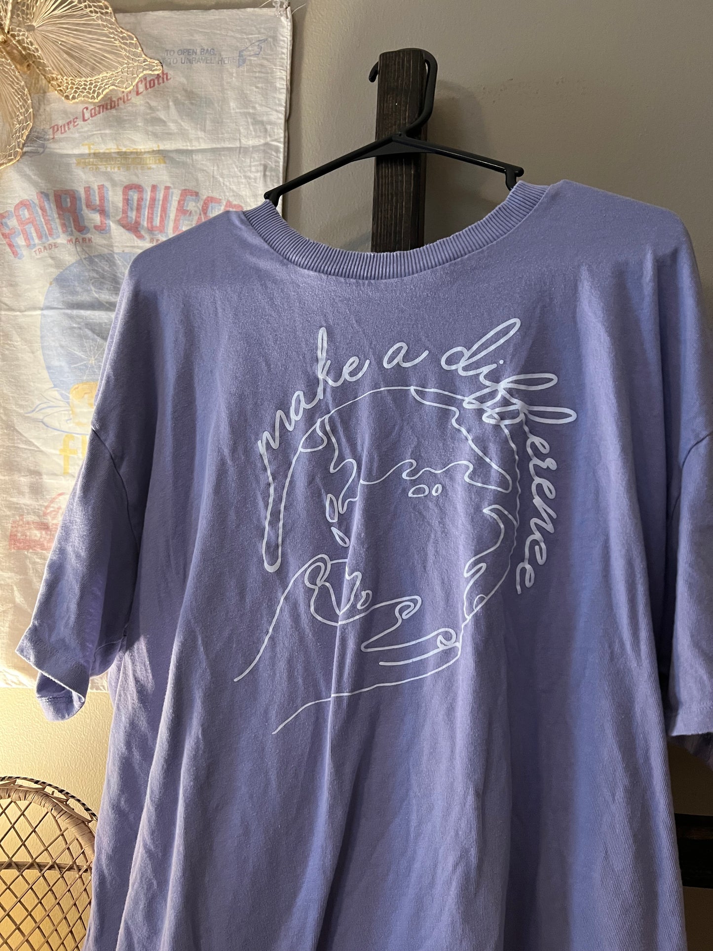 Size L/XL American Eagle Purple Graphic Tee