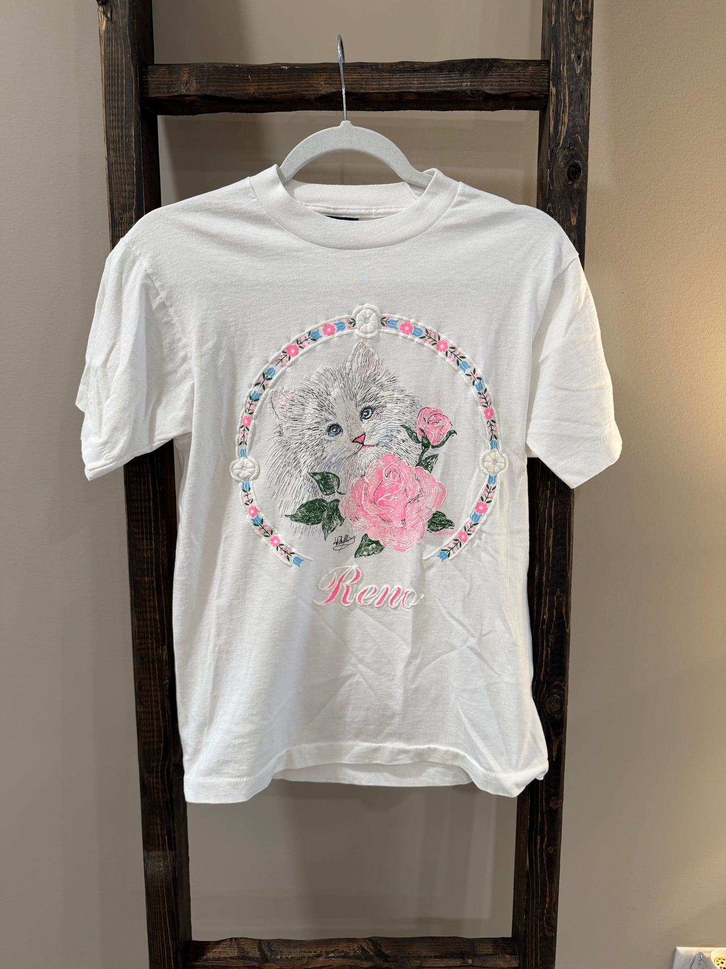 Size Medium Vintage Screen Stars Best ‘Reno’ Cat Tee