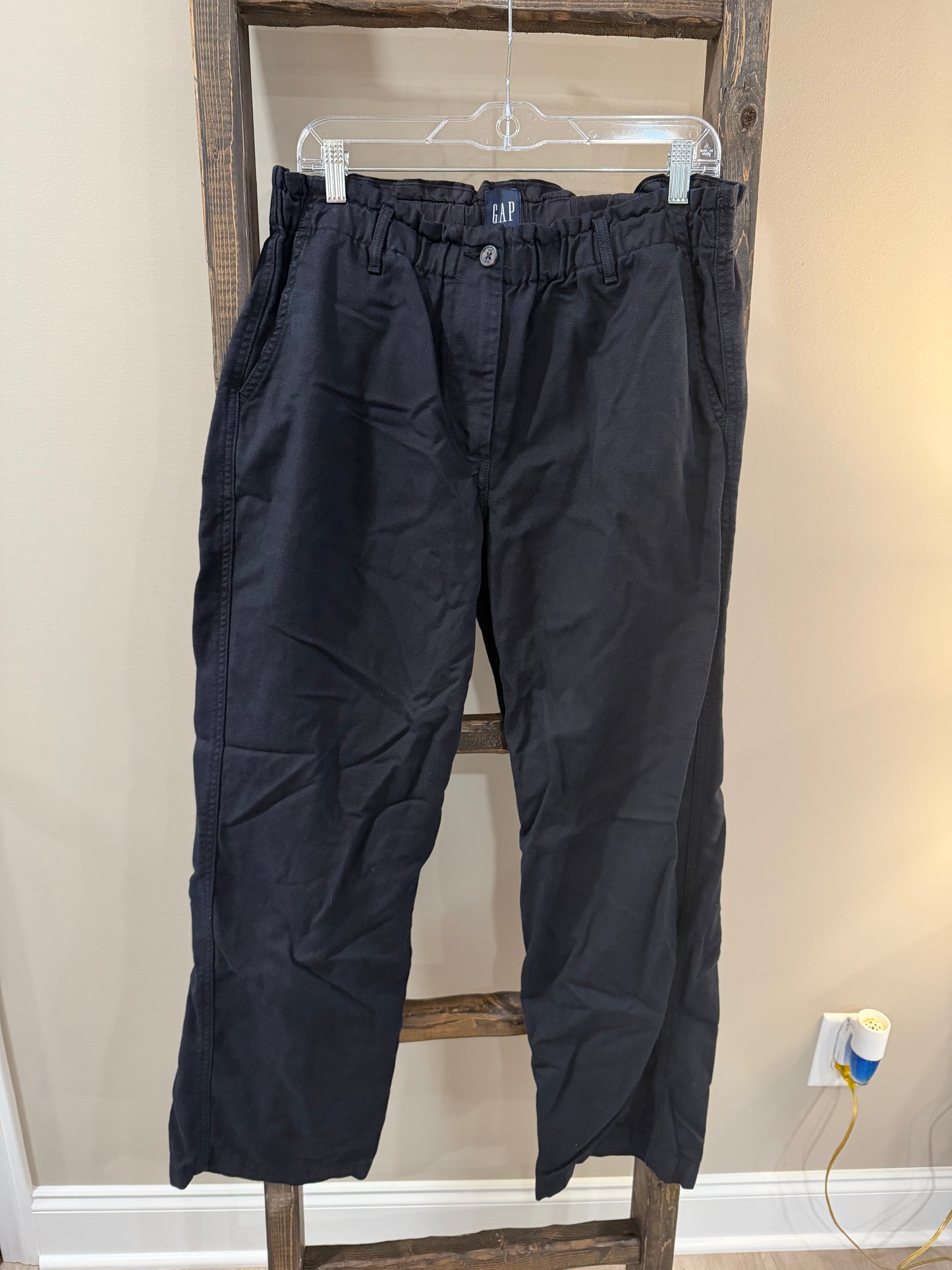 Size Large Gap Black Paperbag Waist Pants