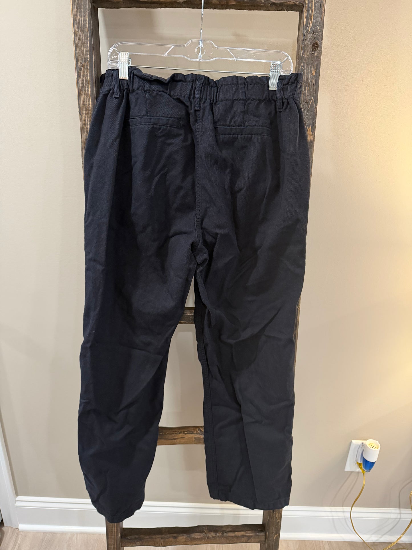 Size Large Gap Black Paperbag Waist Pants