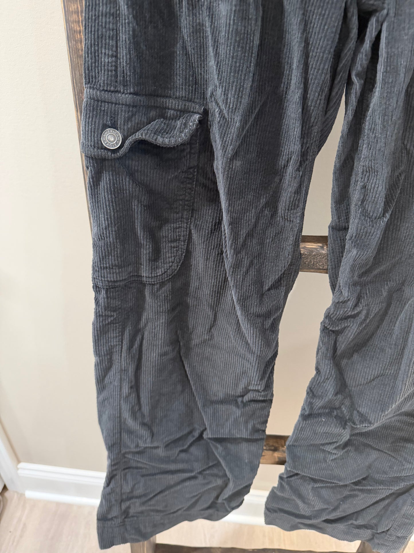 Size 00 American Eagle Super High Rise Baggy Wide Leg Black Corduroy Cargo Utility Pants