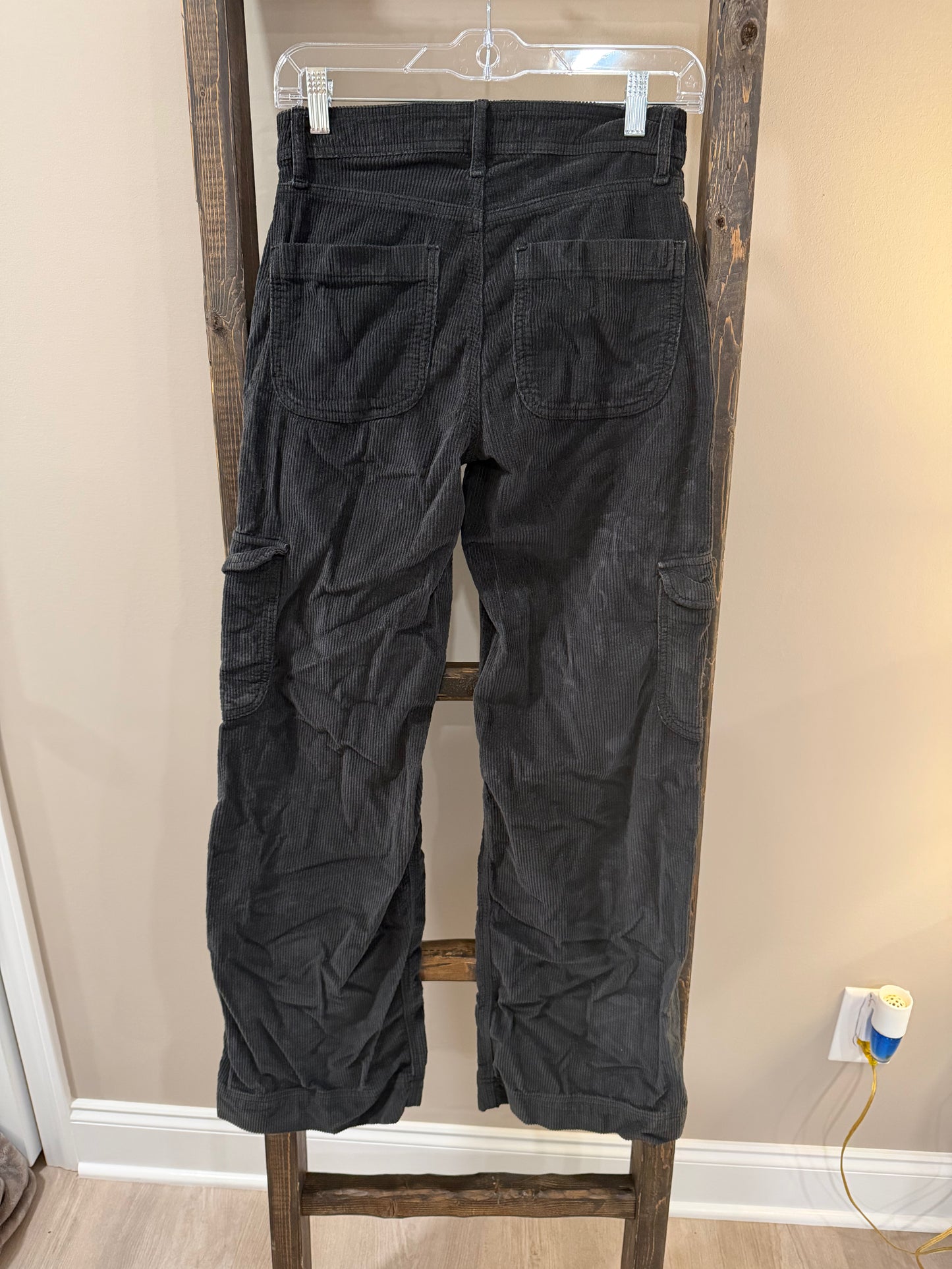 Size 00 American Eagle Super High Rise Baggy Wide Leg Black Corduroy Cargo Utility Pants
