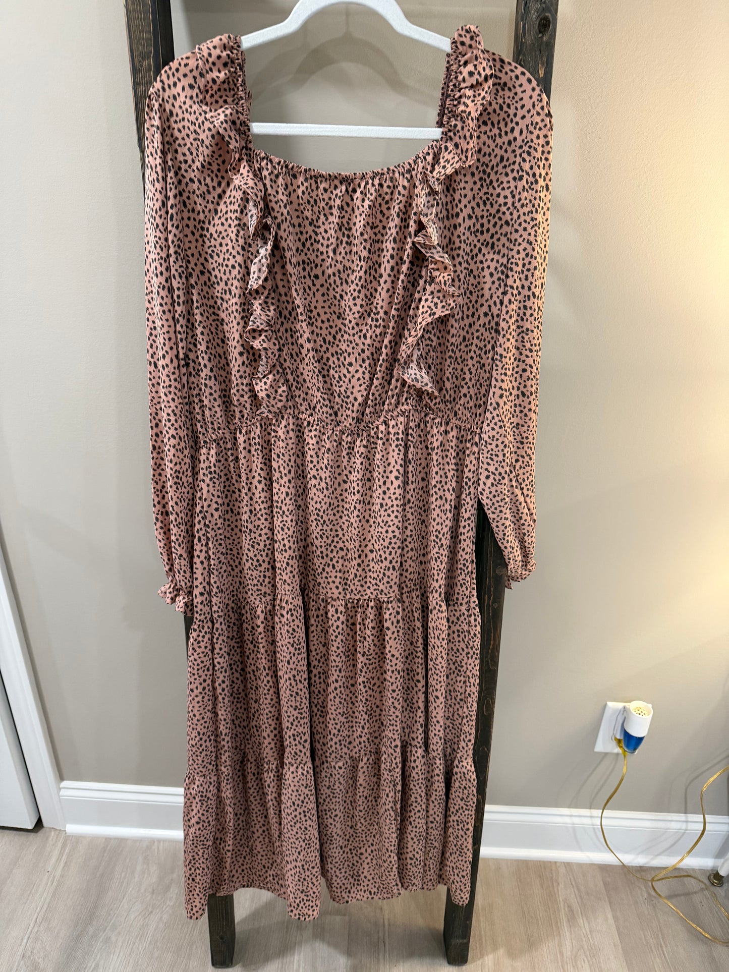 Size 1X Hayden Los Angeles Dotted Maxi Dress
