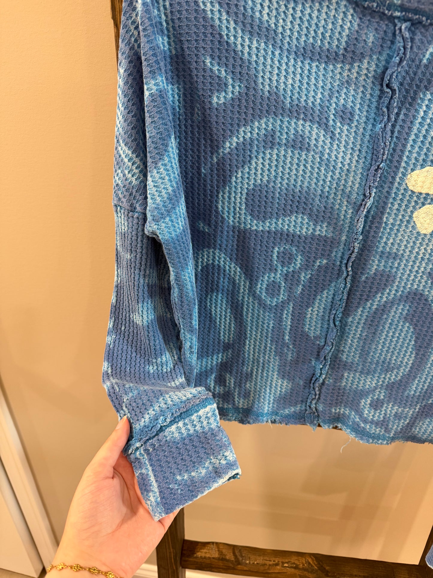 Size Medium Zenana Thermal Cropped Long Sleeve Top