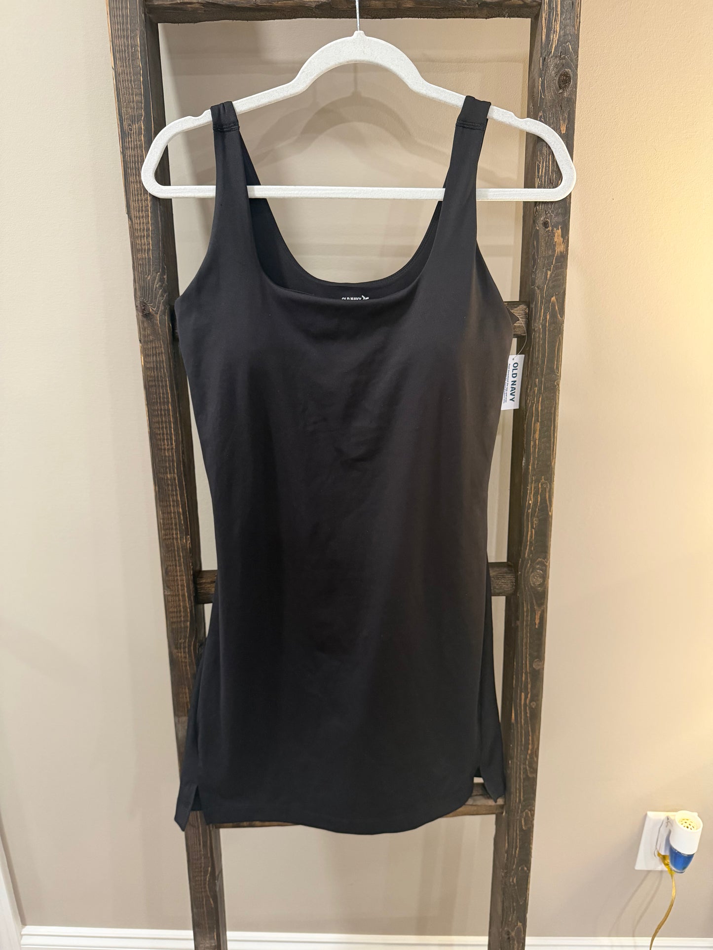 Size Medium Old Navy Active Powersoft Athletic Dress