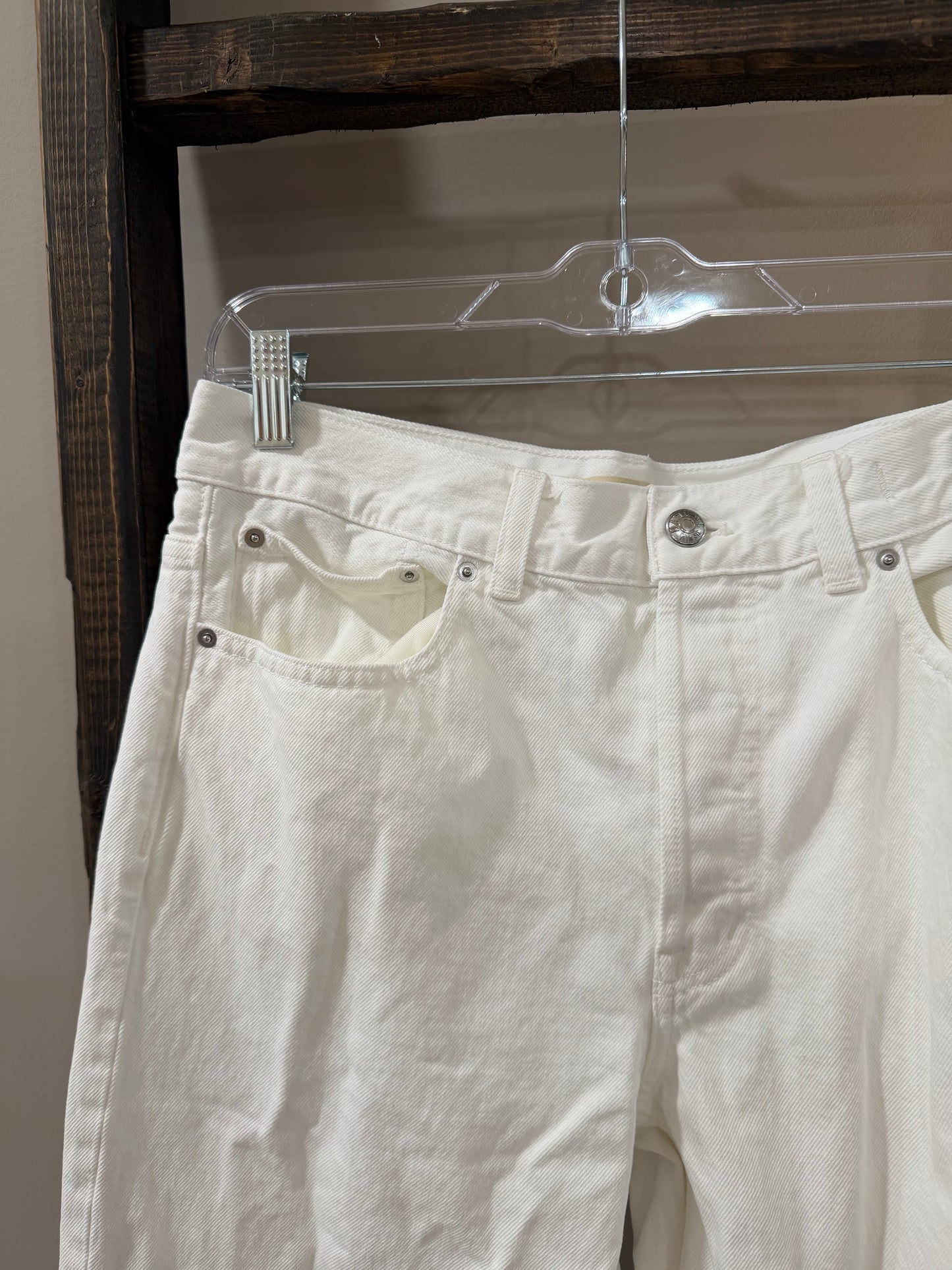 Size 27 Madewell White Low-Slung Baggy Button Fly Jeans