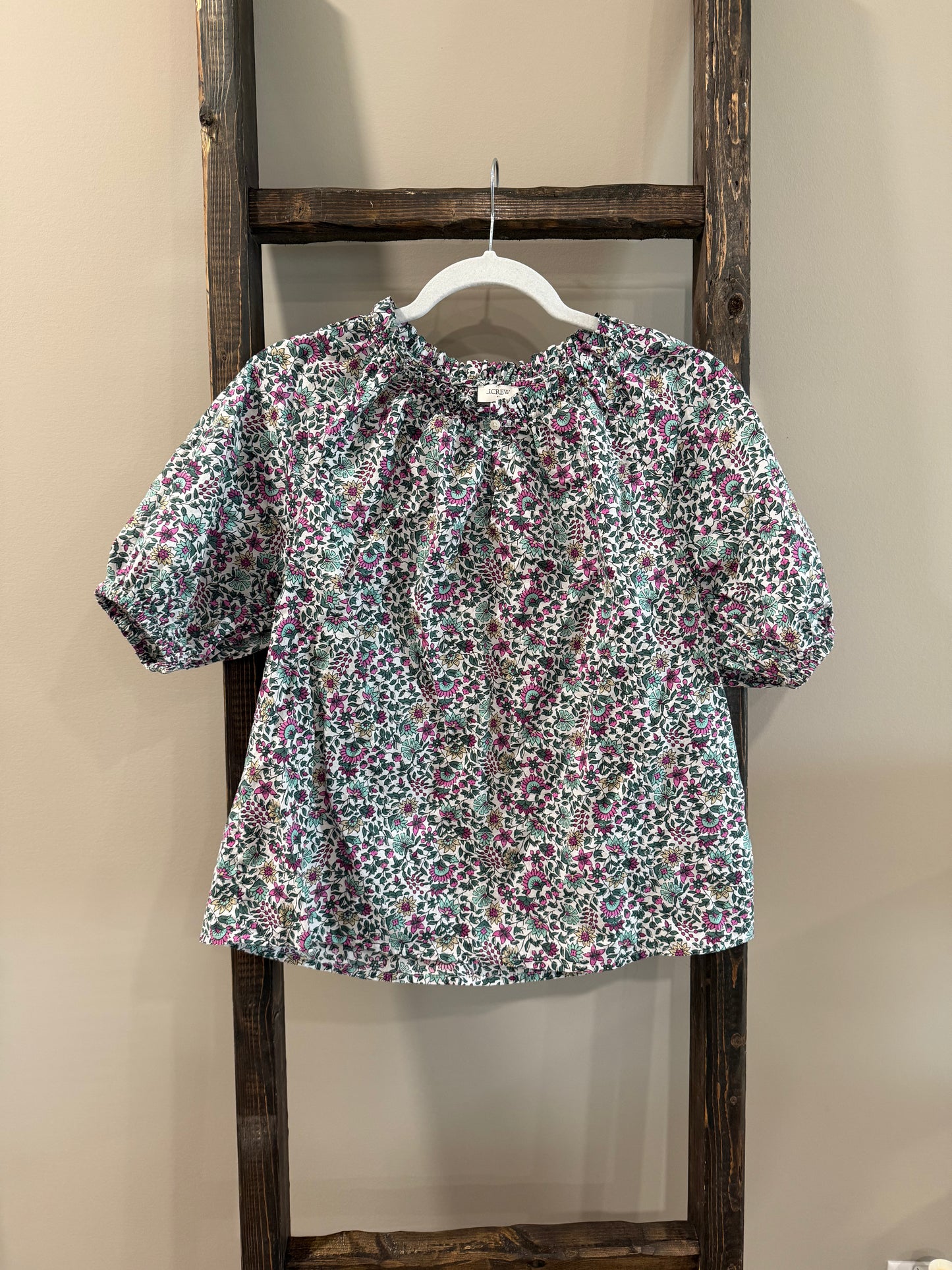 Size Small J Crew Floral Puff Sleeve Split Neck Top