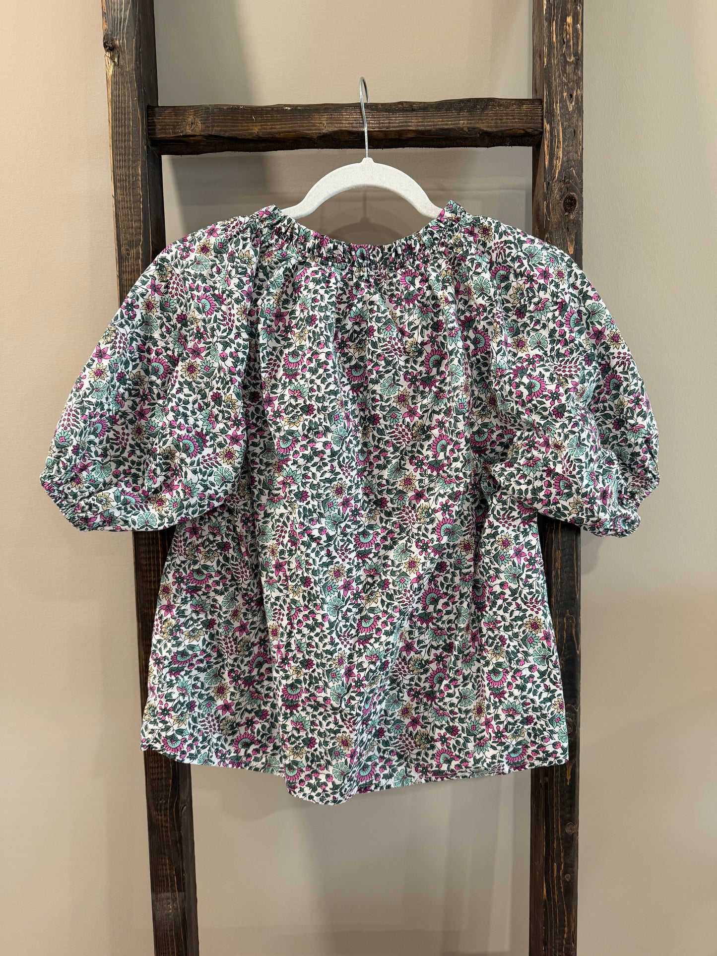 Size Small J Crew Floral Puff Sleeve Split Neck Top