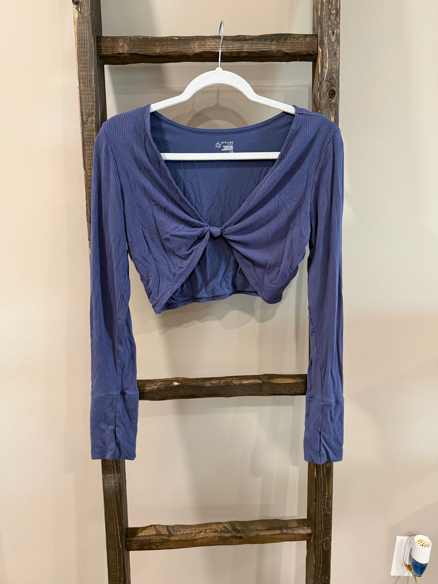 Size Large Offline by Aerie Rib Knit Long Sleeve Twist Front Crop Top