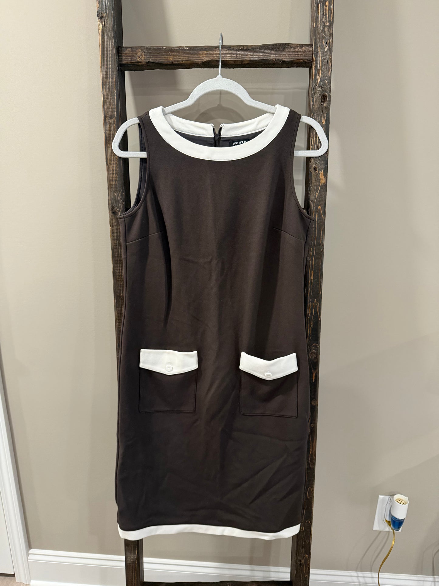 Size 6 Worth New York Brown & White Business Casual Dress