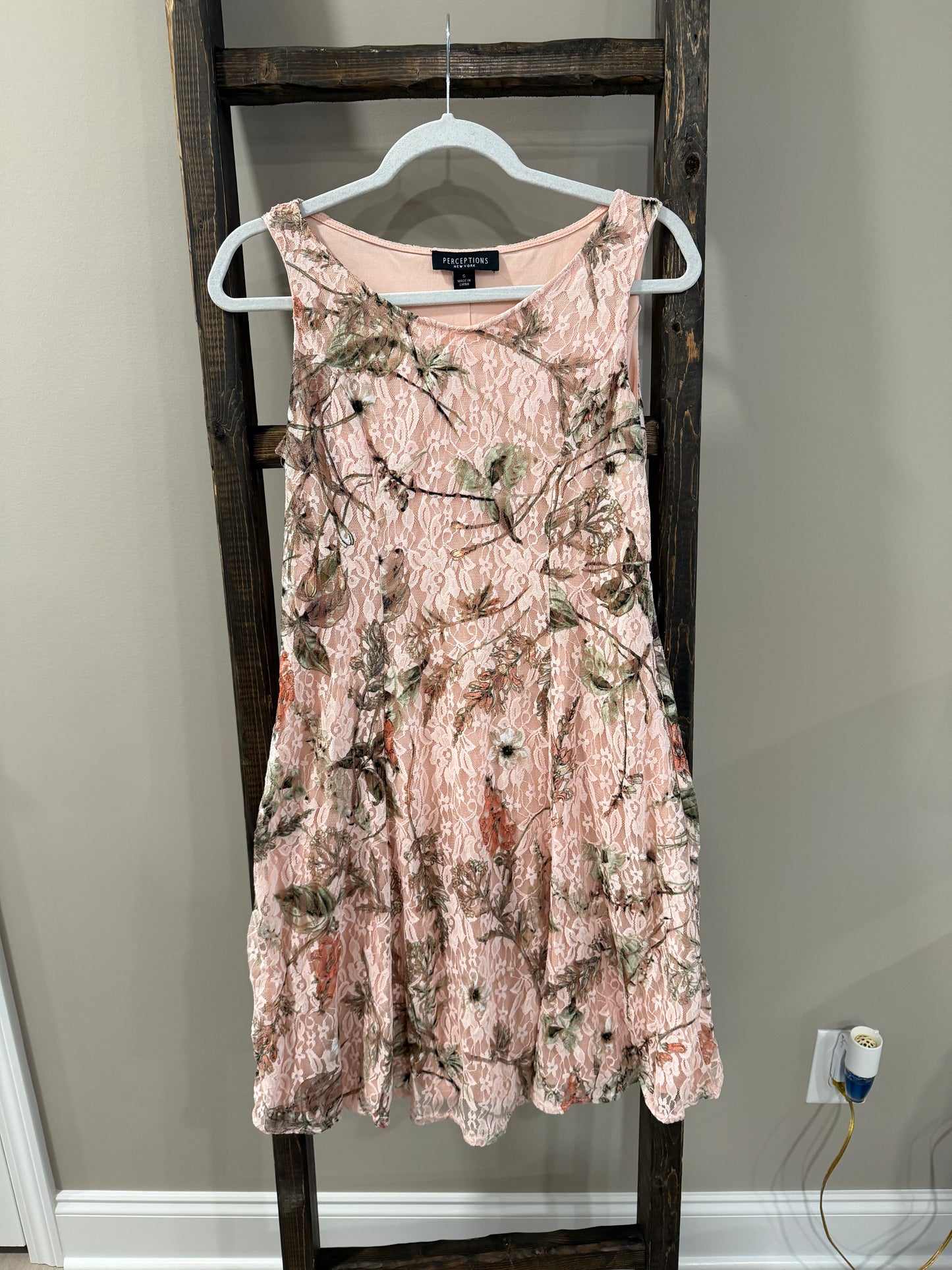 Size Small Perceptions Pink Floral Lace Overlay Dress