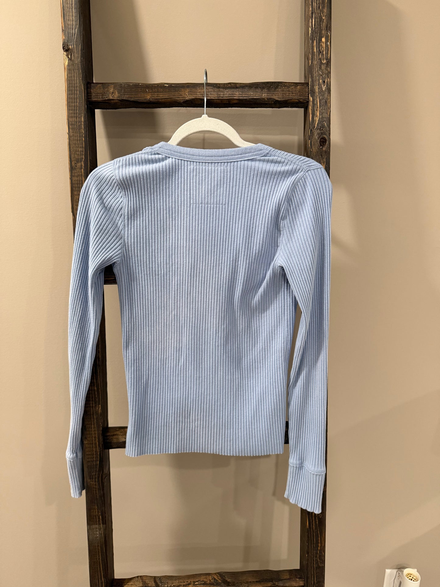 Size Medium Aerie Light Blue Ribbed Top