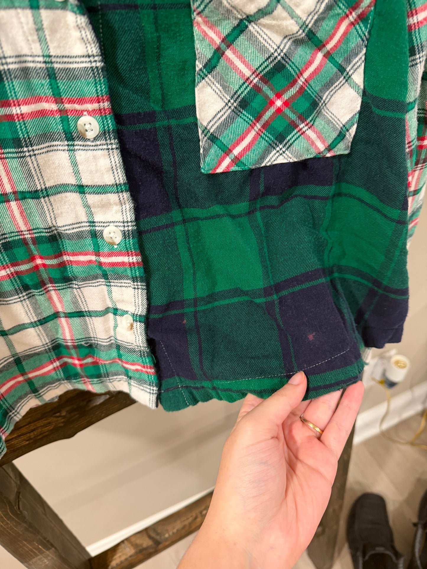 Size Medium American Eagle Plaid Loungewear Cropped Buttonup