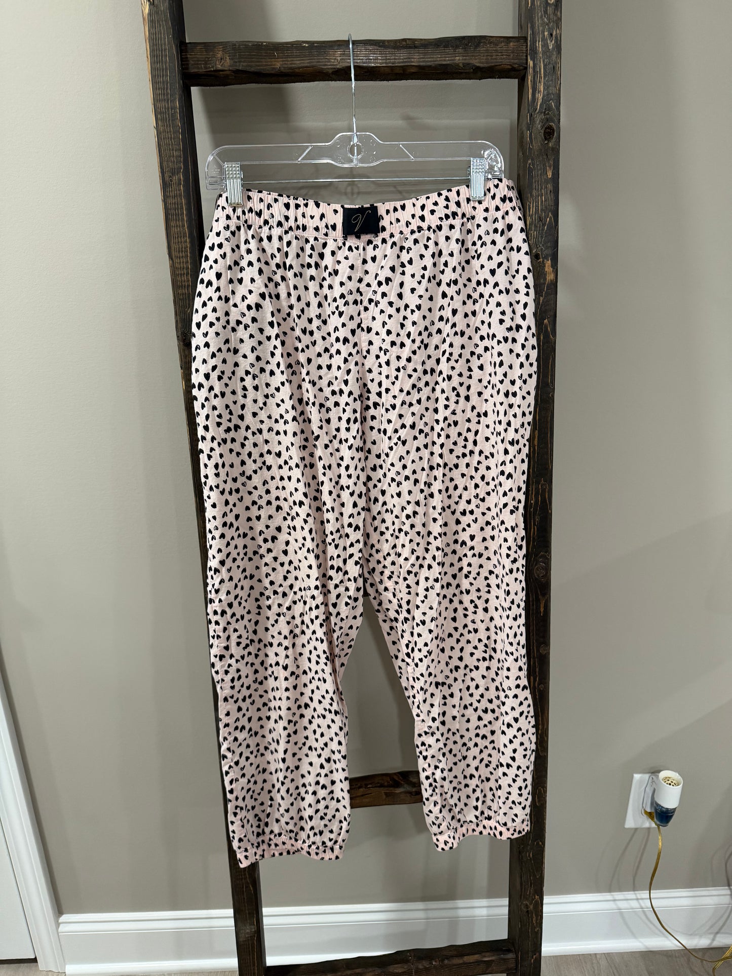 Size Large (SHORT) Victoria’s Secret Heart Print Pajama Pant Joggers