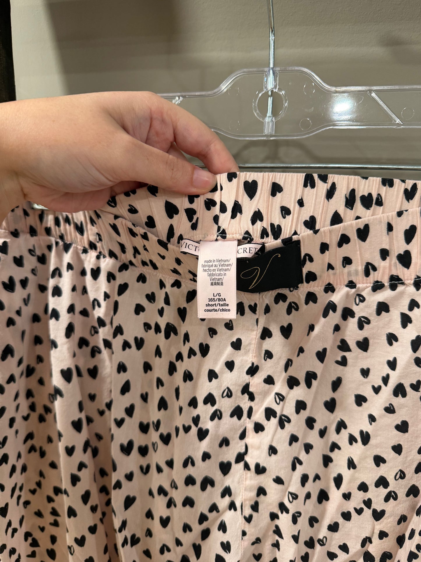 Size Large (SHORT) Victoria’s Secret Heart Print Pajama Pant Joggers