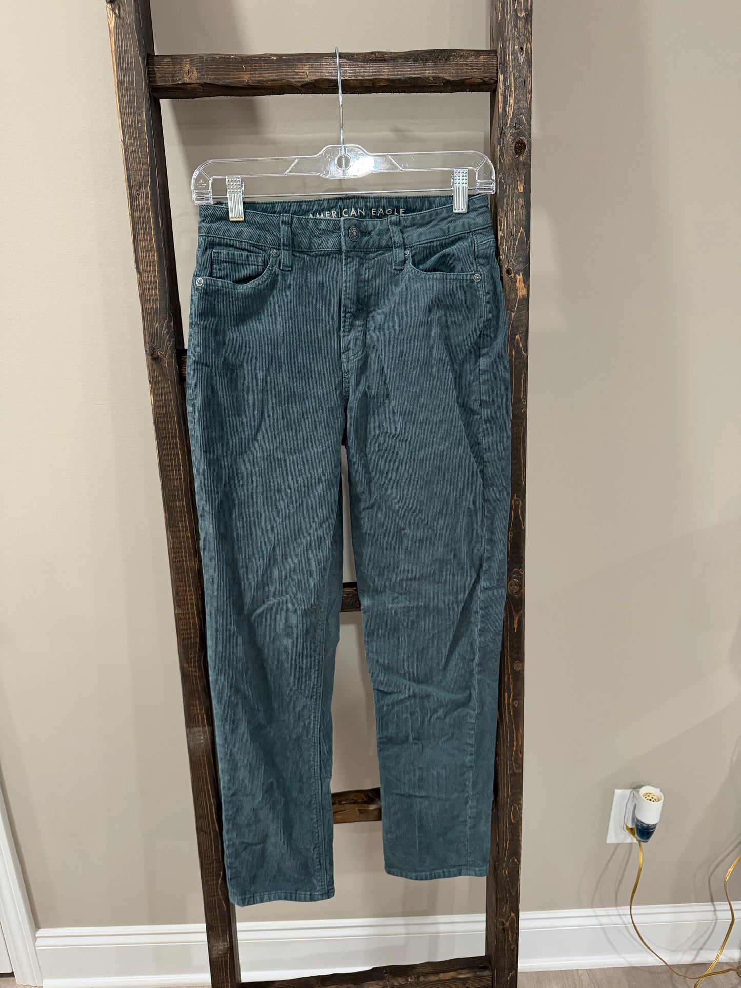 Size 0 American Eagle Green Corduroy Mom Straight Jeans