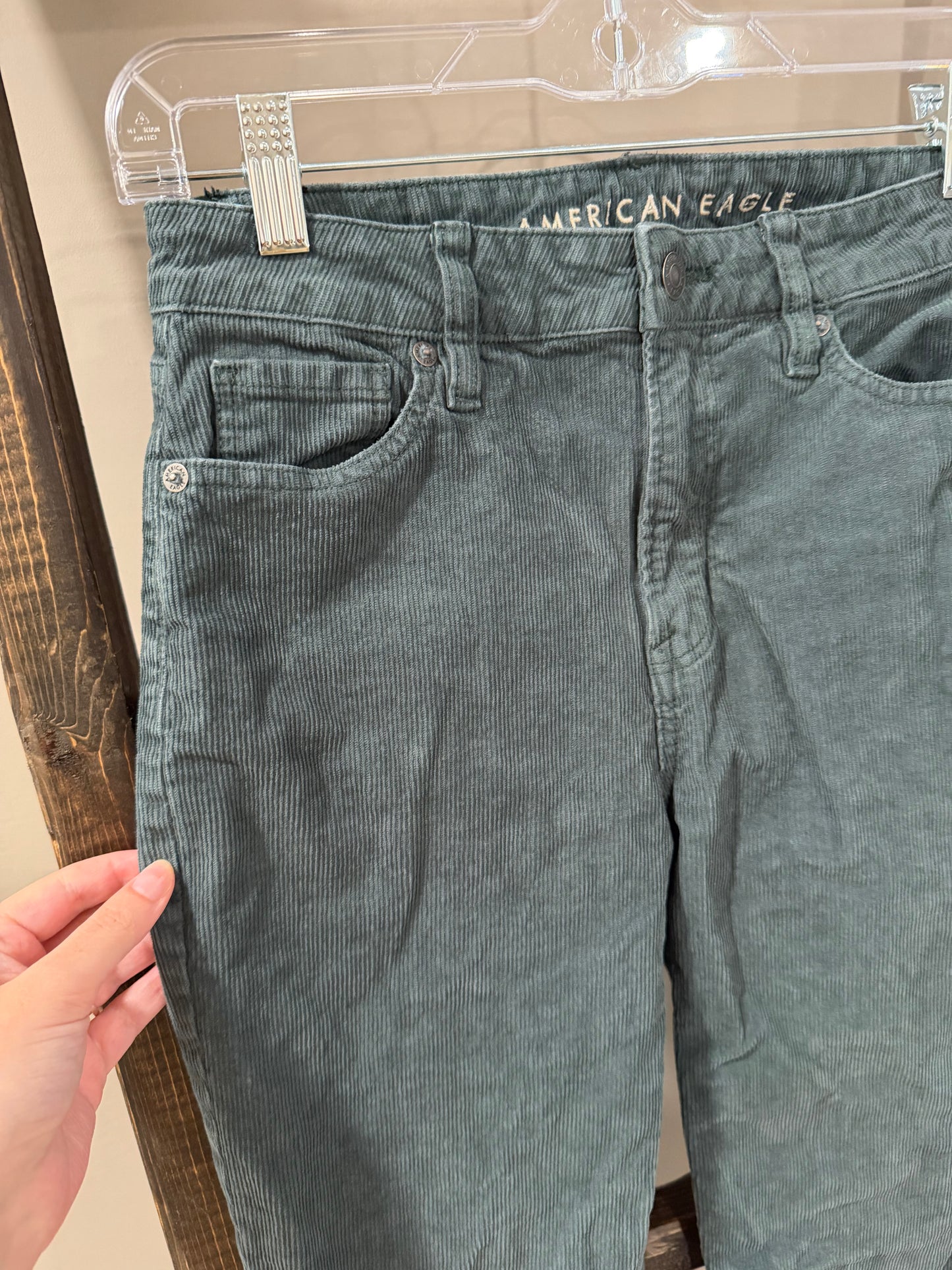 Size 0 American Eagle Green Corduroy Mom Straight Jeans