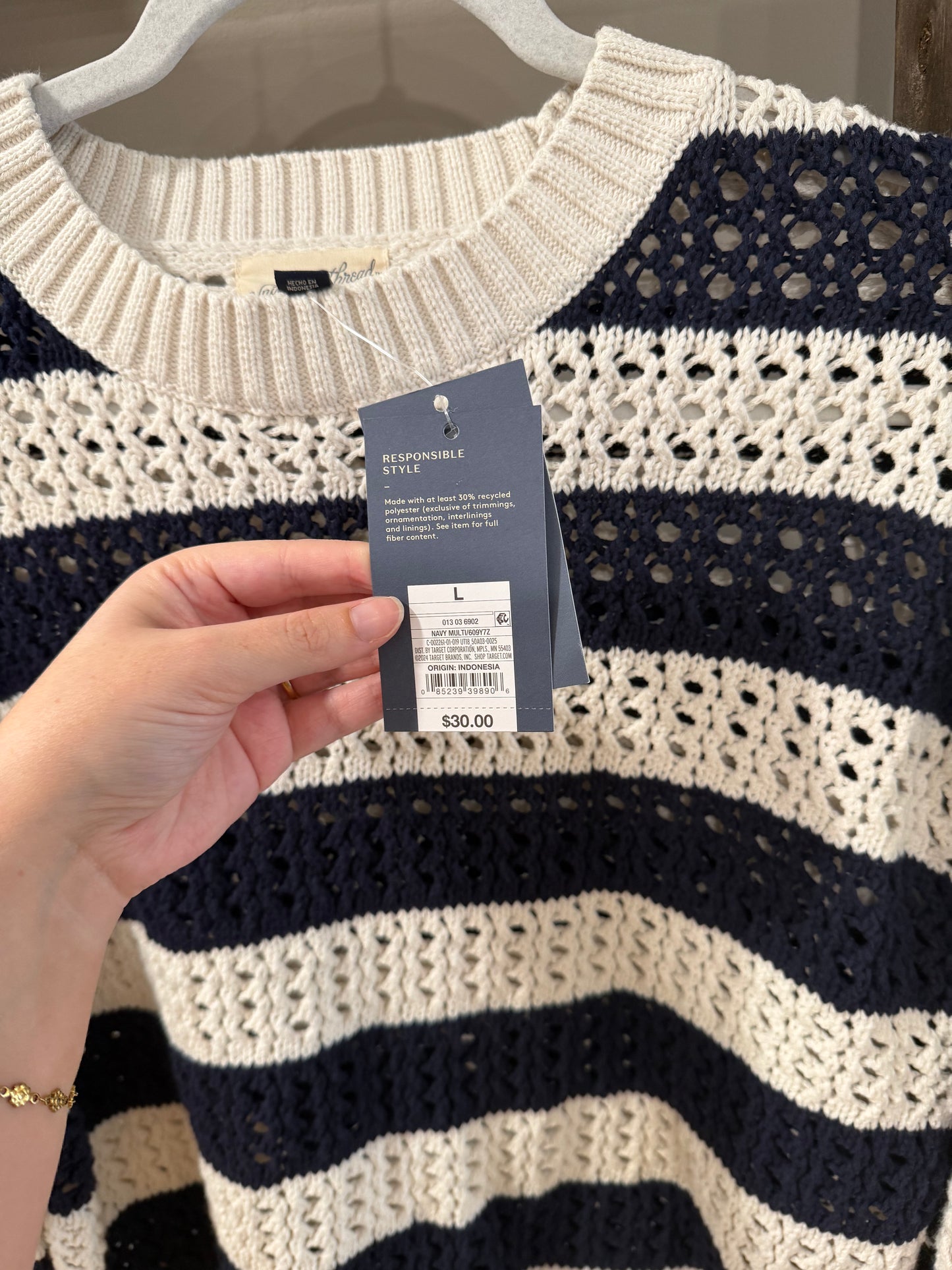 Size Large NWT Universal Thread Openwork Knitted Sweater