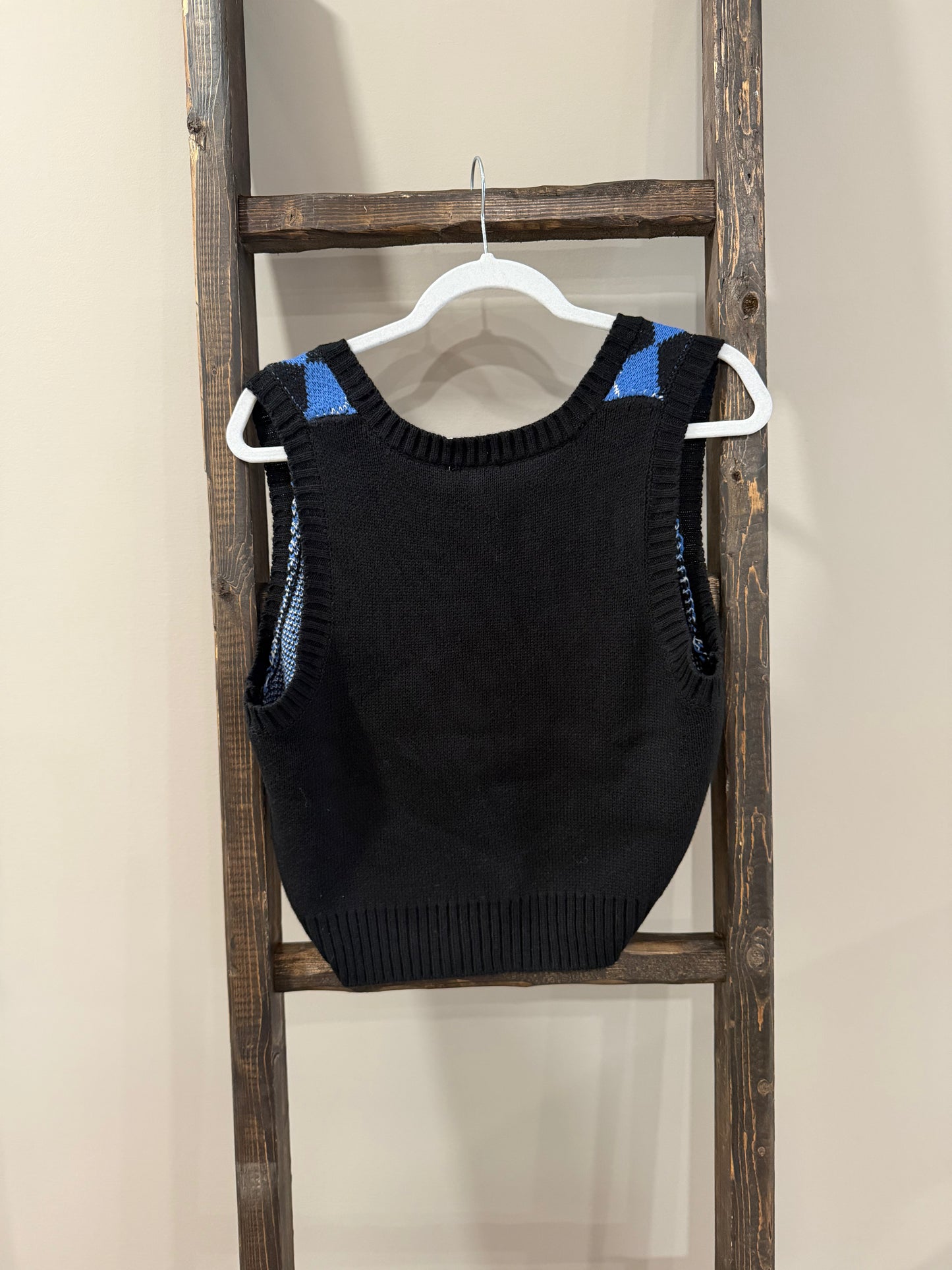 Size Large NWT Double Zero Black & Blue Argyle Cropped Sweater Vest