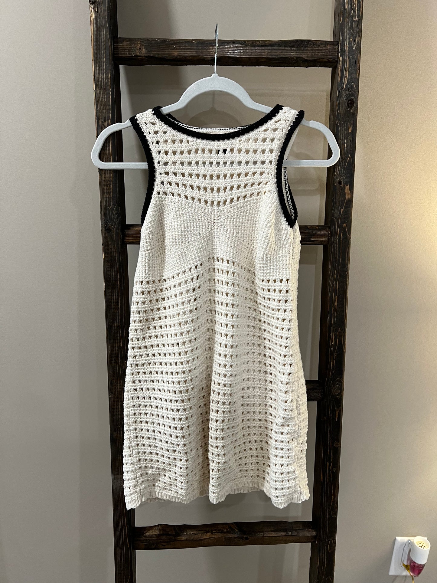 Size XS Universal Thread Open Knit Crochet Dress
