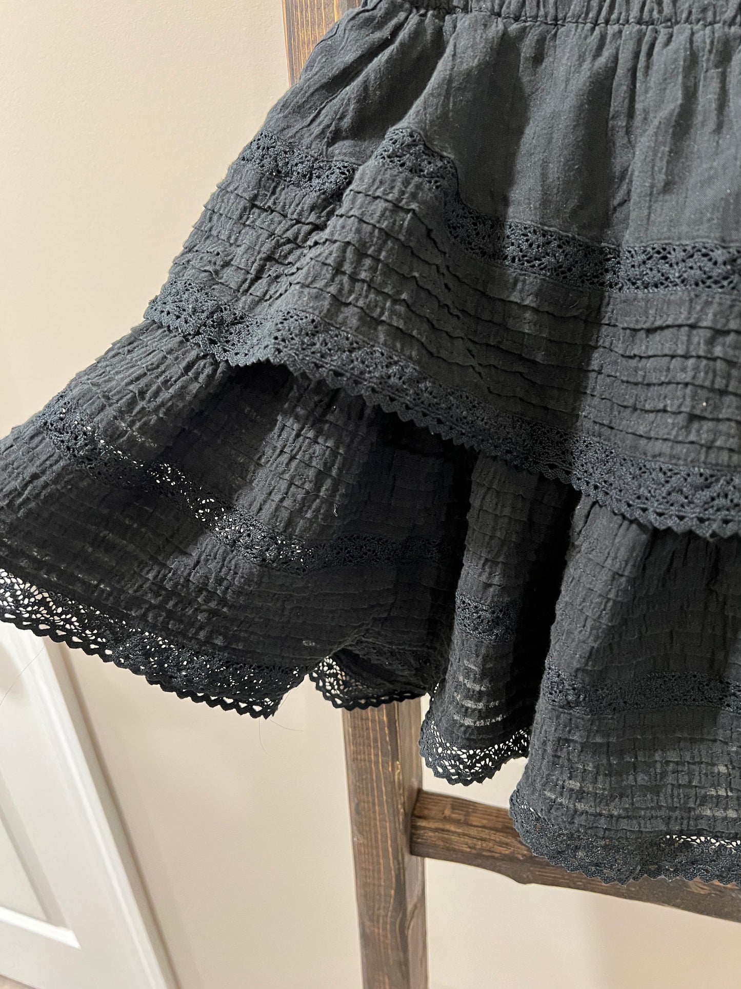 Size Large Aerie Black Lace Mini Skirt