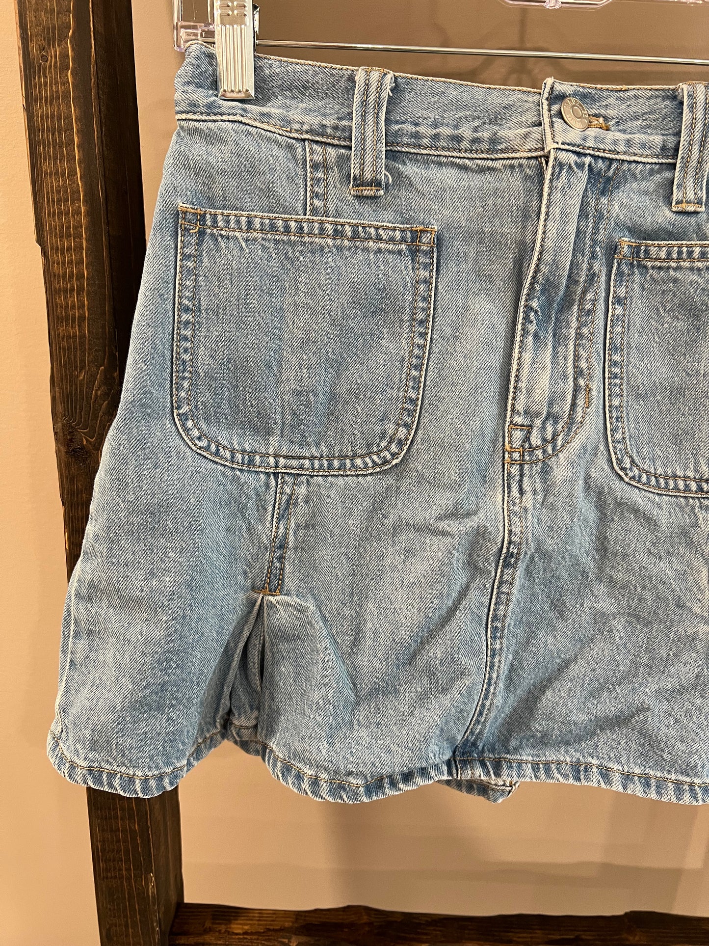 Size 24 (00) Madewell Denim Skirt